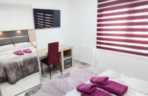 - LUJO - Parking, Maquina Arcade, Wifi y Netflix - Foto 17