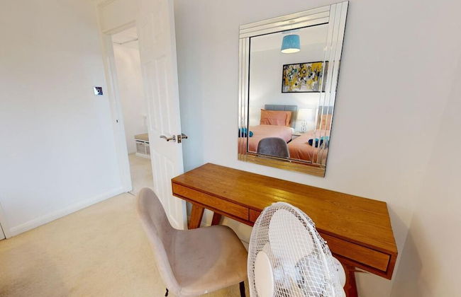 Parlaunt House - 3 Bedroom With Free Parking - Foto 5