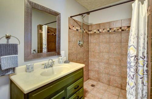 Cleveland Cabin with Private Hot Tub about 7 Mi to Helen - Foto 21