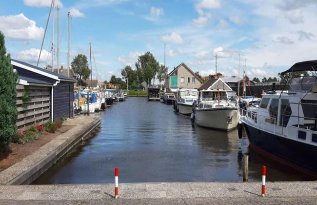 Cozy House with a Boat near Giethoorn & Weerribben Wieden National Park - Photo 37
