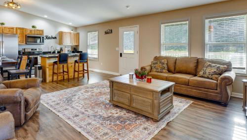 Serene Logan Retreat with Hot Tub and Stargazing Dome - Foto 5