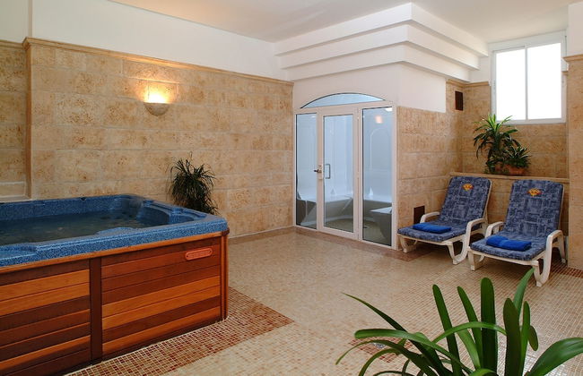 Aparthotel Isla de Cabrera - Photo 25