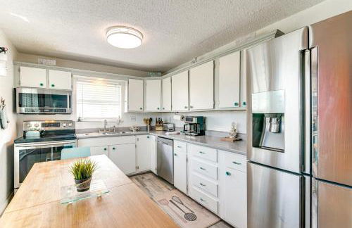 Effortless Beach Days! Family Retreat in Galveston - Photo 8