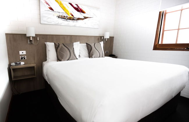 Bay Hotel Apartments - Photo 6