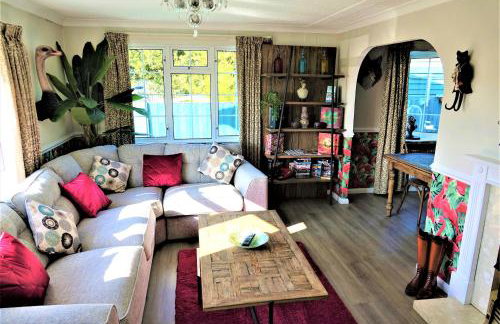 Lakeland Lodge with private Hot Tub and fishing - Foto 9