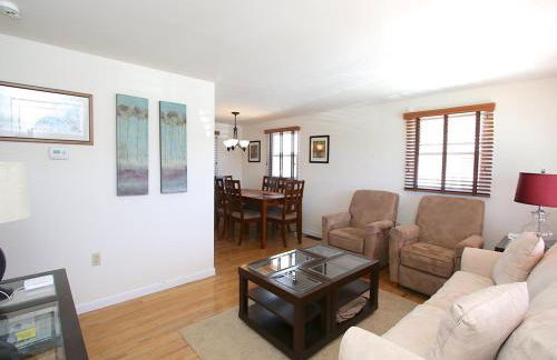 Bay Side Cape In Desirable Surf City Lbi - 4 Bedroom 2 Bath With Private Yard - Foto 9
