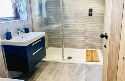 2 bed lodge with private hot tub in Aviemore - Foto 19