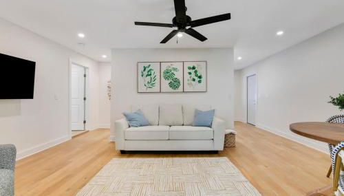 Updated Cottage on Pine Ave - Foto 2