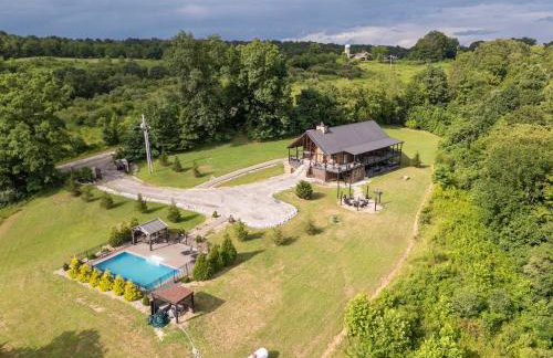 Serenity Ridge 6 Br Sleeps 16 Pool Hot Tub - Foto 51