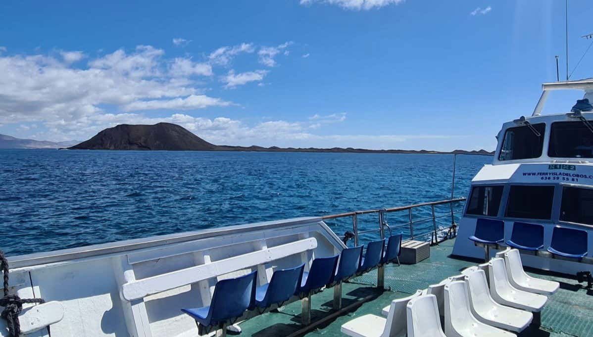 Ferry à ilha de Lobos saindo do sul de Fuerteventura