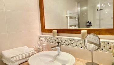 Mas de Veroncle, piscine et quiétude à Gordes - Foto 3, towels