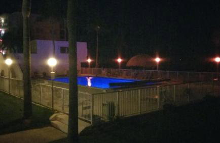 Beachfront Condo on Coco Plum Beach - Foto 17