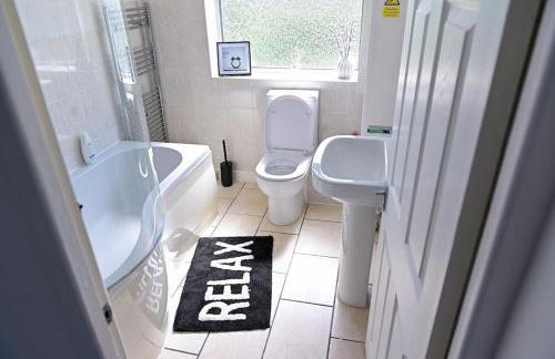 3 Bedroom House Manchester with en-suite Free Wifi and Parking - Foto 44