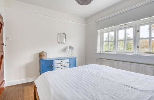 Beautiful Country House with Forest View & Garden - Foto 17