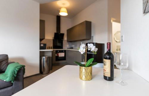 The Eldern - Spacious, Netflix, free Parking, close to A1 - Photo 25