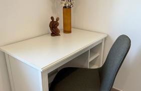 Sunny 3-Bedroom Apartment - Foto 22