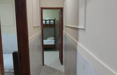 Casa para Famílias e Grupos com Ar-condicionado, Churrasqueira e estacionamento próximo em Praia Grande - Foto 37