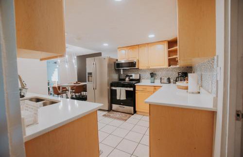 Cowboy Den-Private Hot Tub-Game Room-Pet Friendly-No Pet Fees! - Foto 32