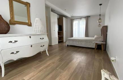 Villa Altea- Lido Marana - piscine privée exclusive - plage à pied - 3 bedrooms house - private swimming pool - beach access on foot - Foto 14