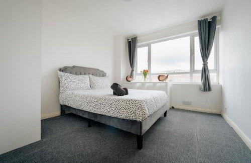 2BR w Balcony Swiss Cottage Near Central London - Foto 18