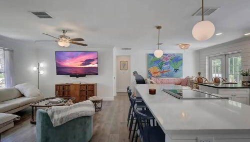 HIDDEN GEM - Family Friendly Pool Home -Welcome - Foto 5