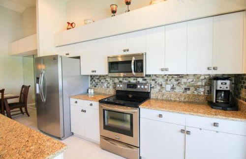 Magnificent 2 BR Lakefront Condo in Heritage Oaks - Foto 8