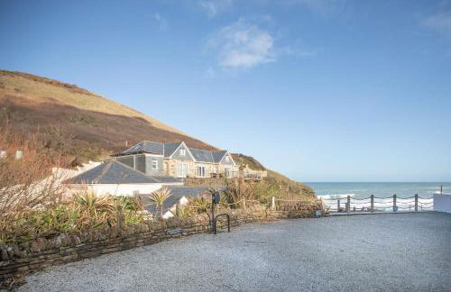 UPPER BEACH HOUSE - Photo 38