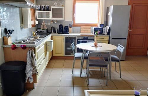 gite dans une maison en rez-de-chaussée avec piscine - Foto 18