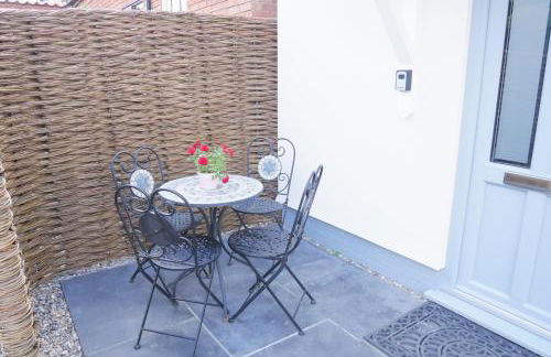 New street Luxury town house in the centre of Holt with free PARKING for one car - Foto 11