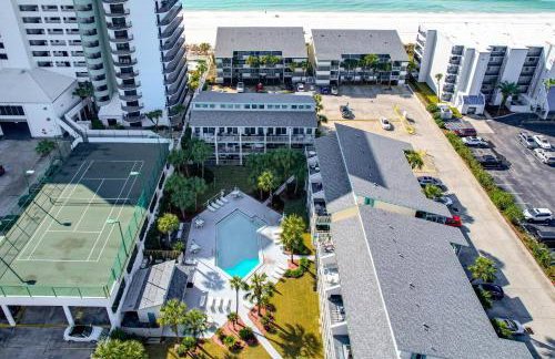 Oceanfront Panama City Beach Condo with Balcony! - Foto 36