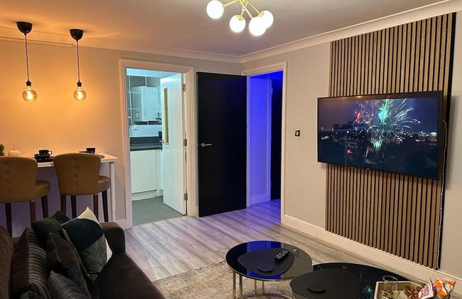 1 Bed Flat - Sleeps 2 - Jacuzzi - Parking - Wifi - Foto 4