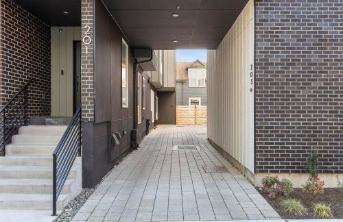Squire - Prime Location with View & Parking - Foto 41