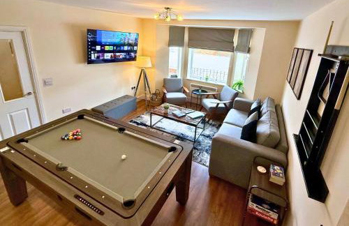 Pool Table 1-Bedroom House, near City Centre and Public Transport, Dog Friendly, Sleeps 5, Free Parking - Foto 51