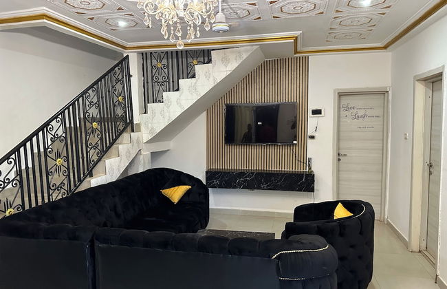 Villa Amina Splendid and Elegant - Photo 11