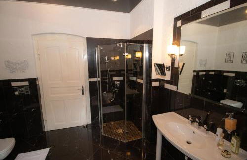 Ferienwohnungen Vogelnest zentral in Mühlhausen mit Pool - Foto 54