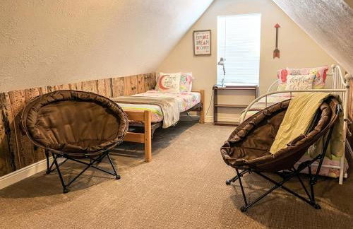 The Jailer's Cottage * Entire Home * Sleeps 12 - Foto 32