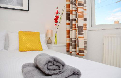 33SM Dreams Unlimited Serviced Accommodation- Staines - Heathrow - Foto 43