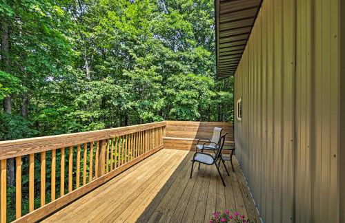 Camp Monroe in Bloomington with Deck and Views! - Foto 20