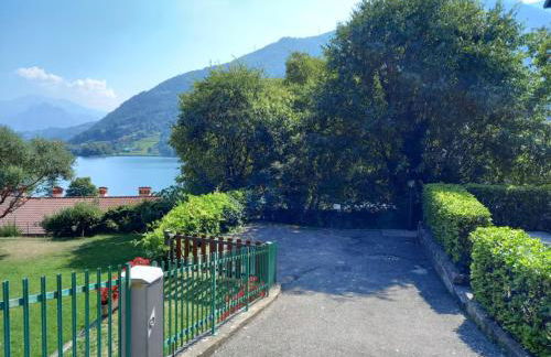 Lakefront Apartment with Panoramic Pool - Foto 4