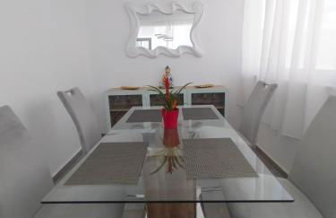 LUXURY RUBICON Jacuzzi y Piscina - Foto 28