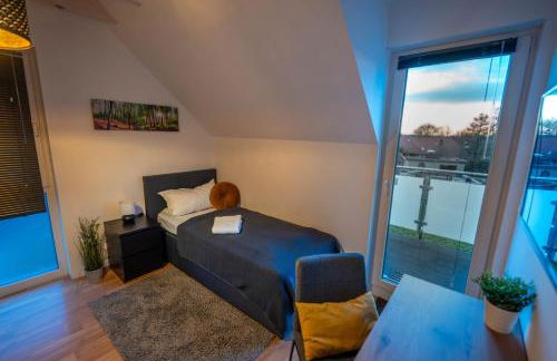 Premium Monteurhaus für Teams nahe Wolfsburg VW I Neubau I Parkplätze I B2B Rechnung mit MwSt I 3 Häuser auf einem Grundstück - Foto 13