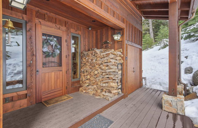 Wulf's Lodge at Olympic Valley Unwind in Hot Tub! - Photo 29