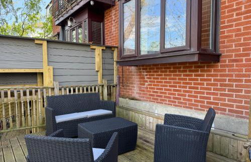Stunning 4 BR Townhouse for 8 With Free Parking - Foto 22