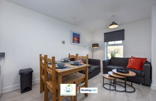 Cosy Retreat By Green Haven Escapes Short Lets & Serviced Accommodation Seacroft With Free Off-Street Parking & Pet-Friendly - Photo 27