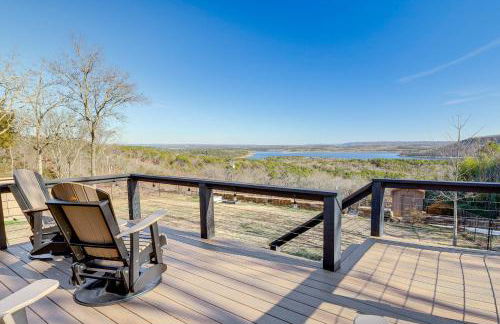 Scenic Overlook - Luxe Greers Ferry Hideaway! - Foto 28