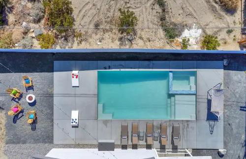 Havana House oasis with pool spa firepit game room and Mountain Views Be away from the city rules - Foto 4