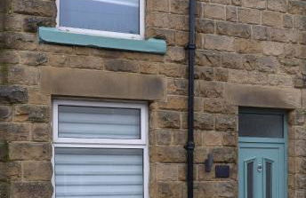 Cosy 2BR Cottage Steps to Town & Peak District - Photo 27