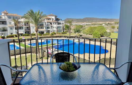 Stunning apartment with overflow pool and golf view - Foto 9