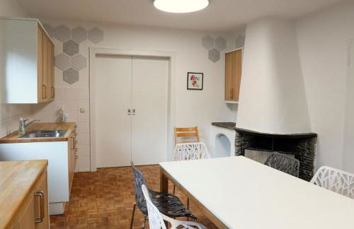 10 min subway U-Bahn to Marienplatz 130 m2 - 4BR - 2Bath - Foto 19