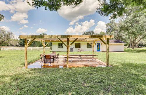 Bright Wallis Cottage with Pergola and Grill! - Foto 22